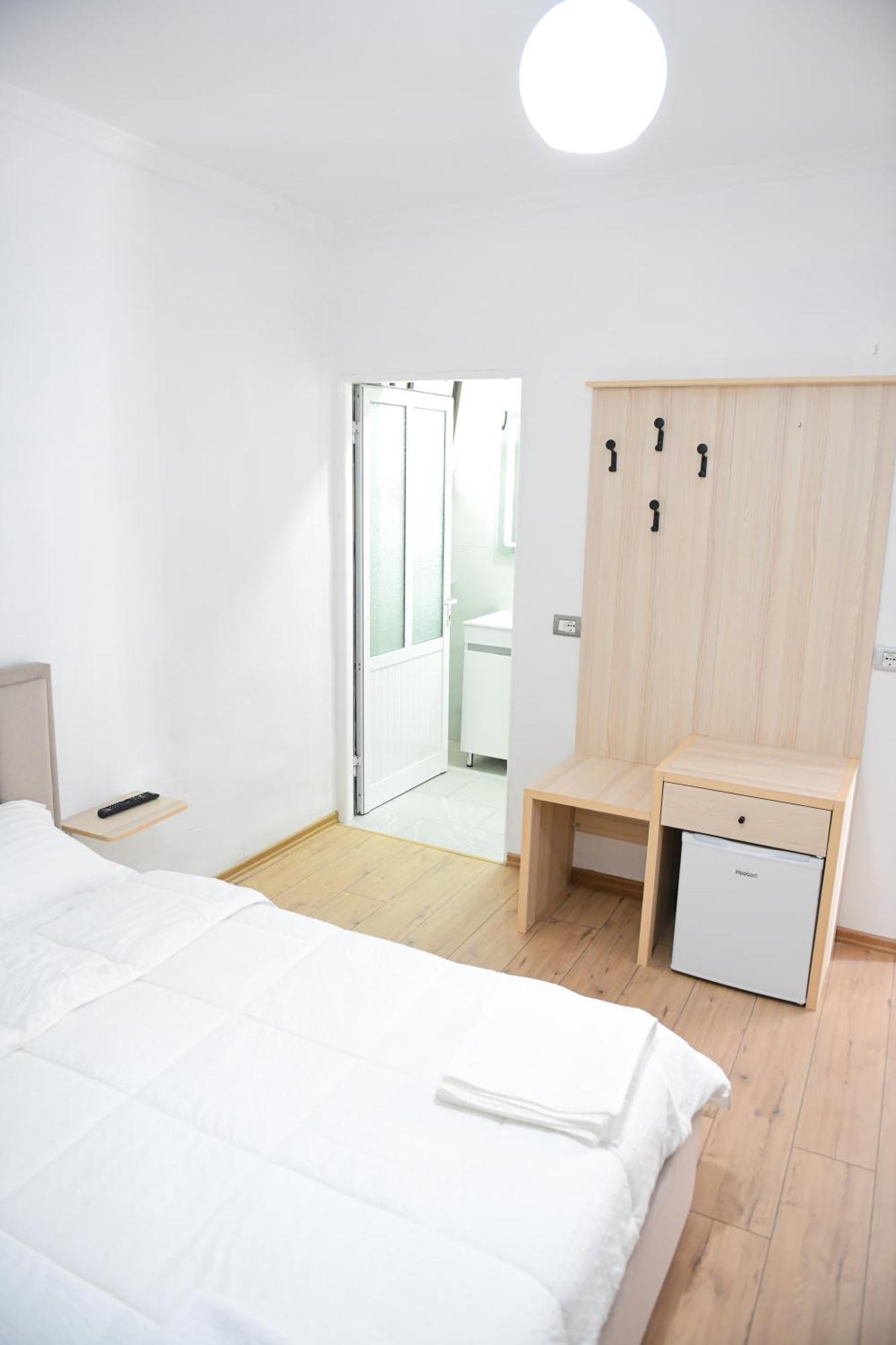 Hotel Villa Edis Берат Екстер'єр фото